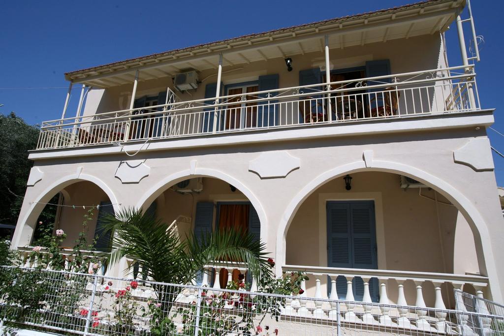 Panayota Apartments Kassiopi Exteriér fotografie